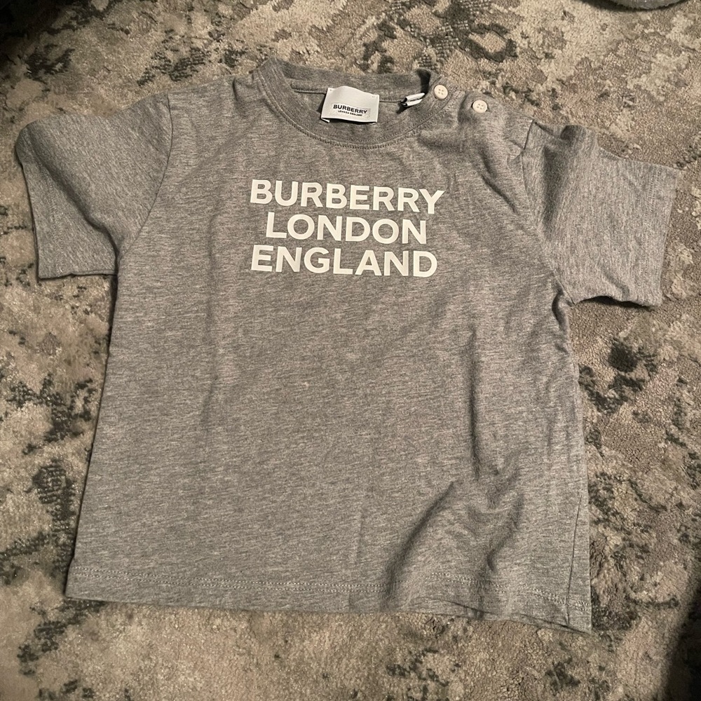 Burberry toddler t shirt